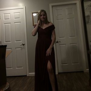 Selling an old bridesmaid dress. Worn only once.